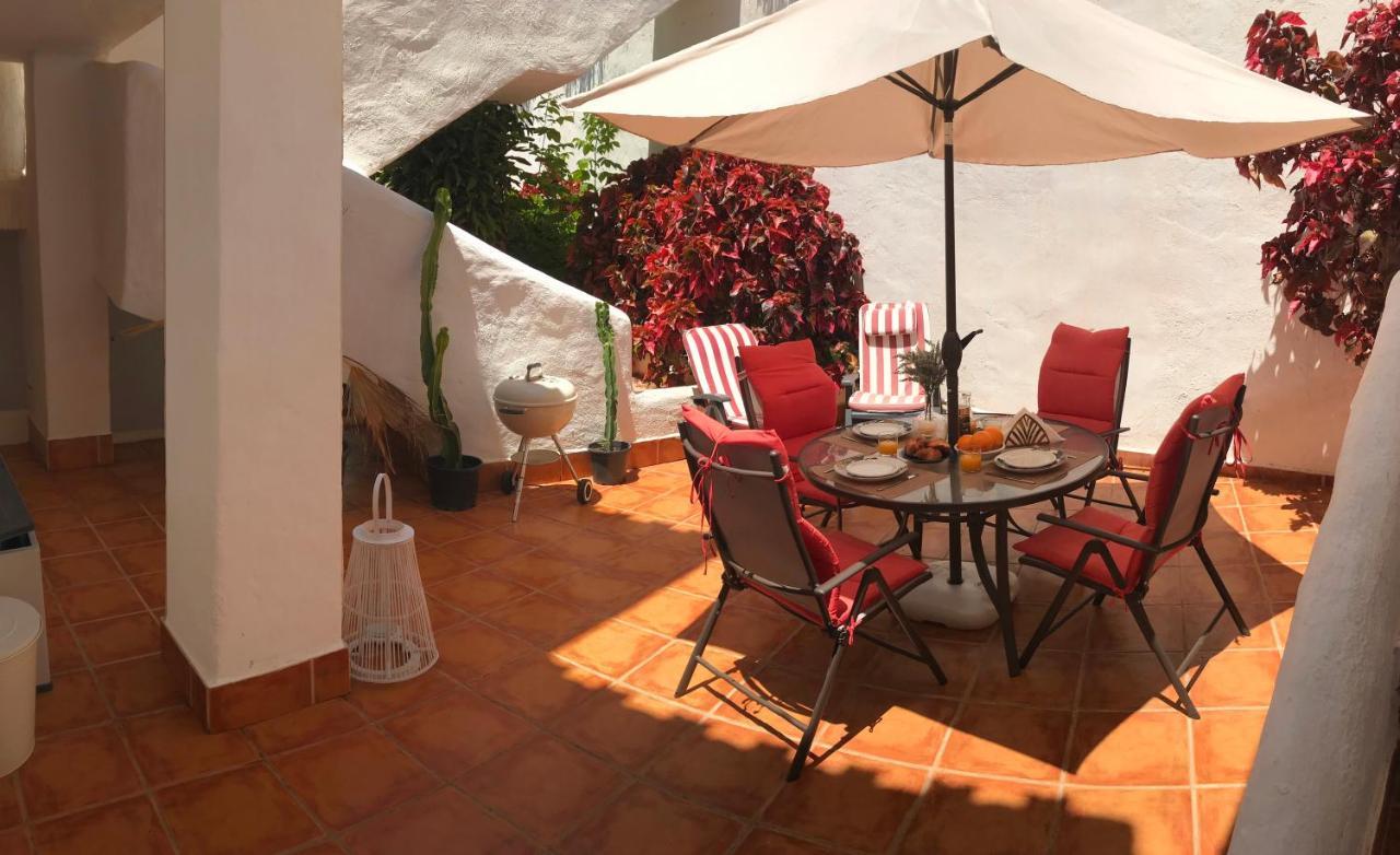 Benalgolf: Seaside Apartment with Private BBQ Backyard Benalmadena Exterior photo