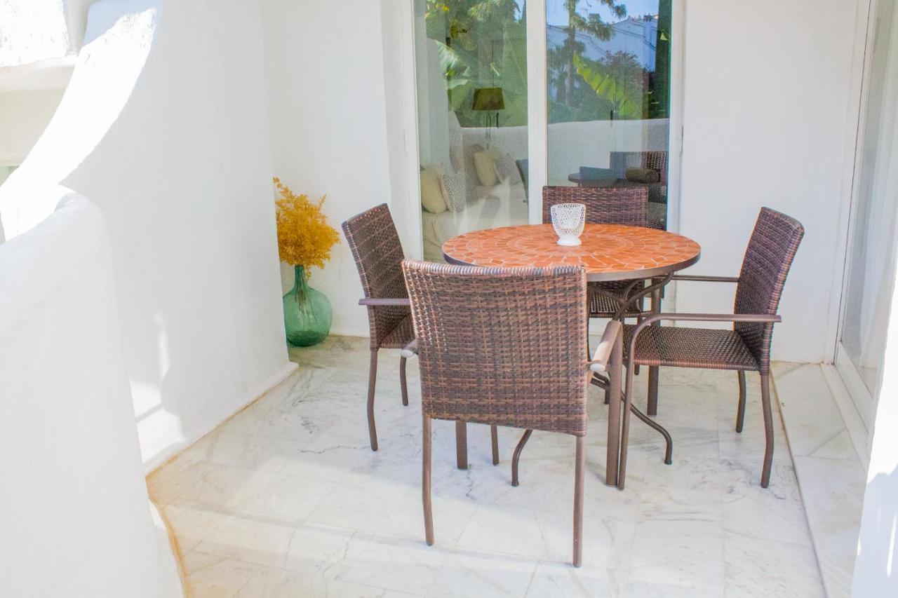 Benalgolf: Seaside Apartment with Private BBQ Backyard Benalmadena Exterior photo