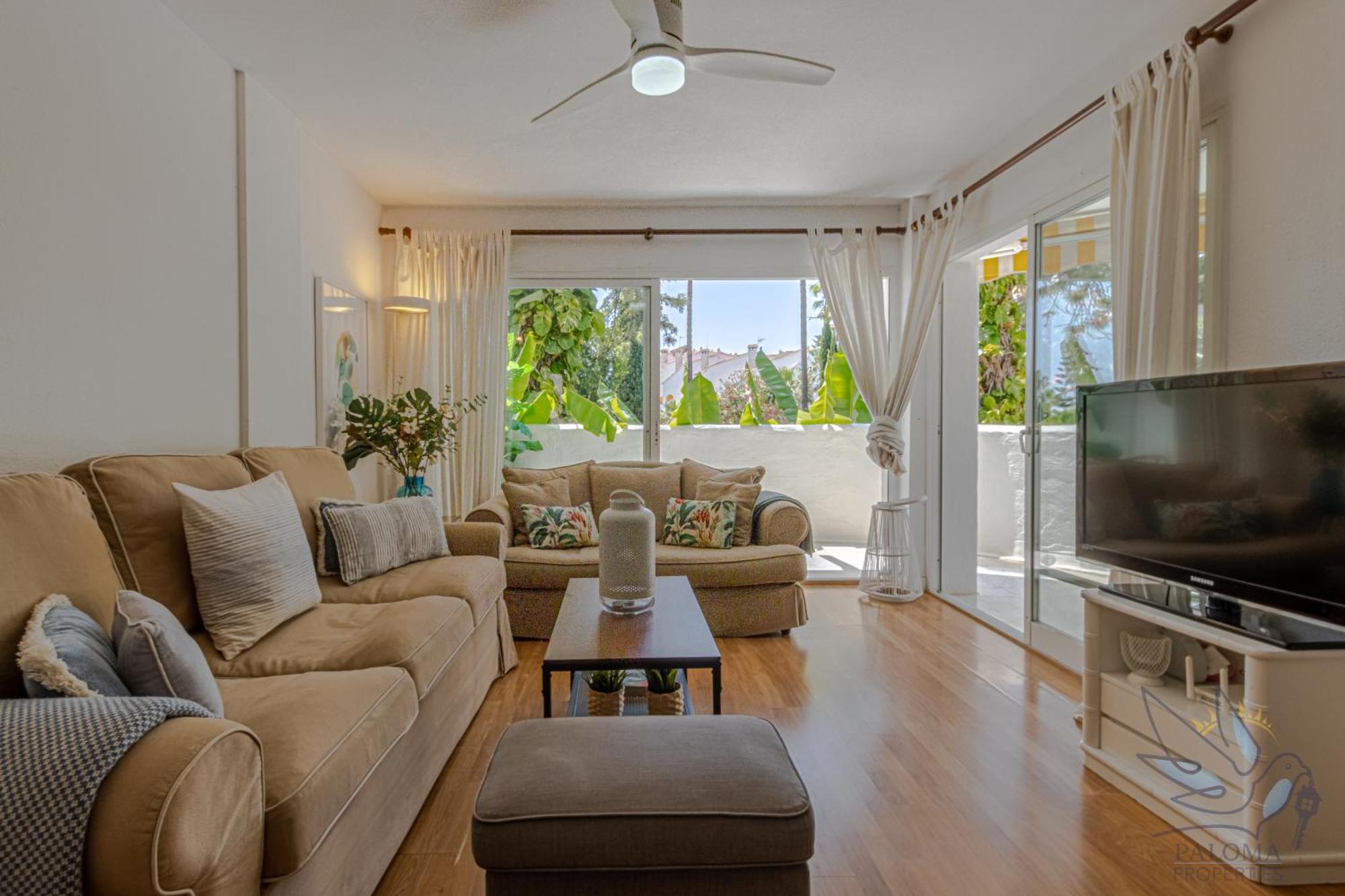 Benalgolf: Seaside Apartment with Private BBQ Backyard Benalmadena Exterior photo